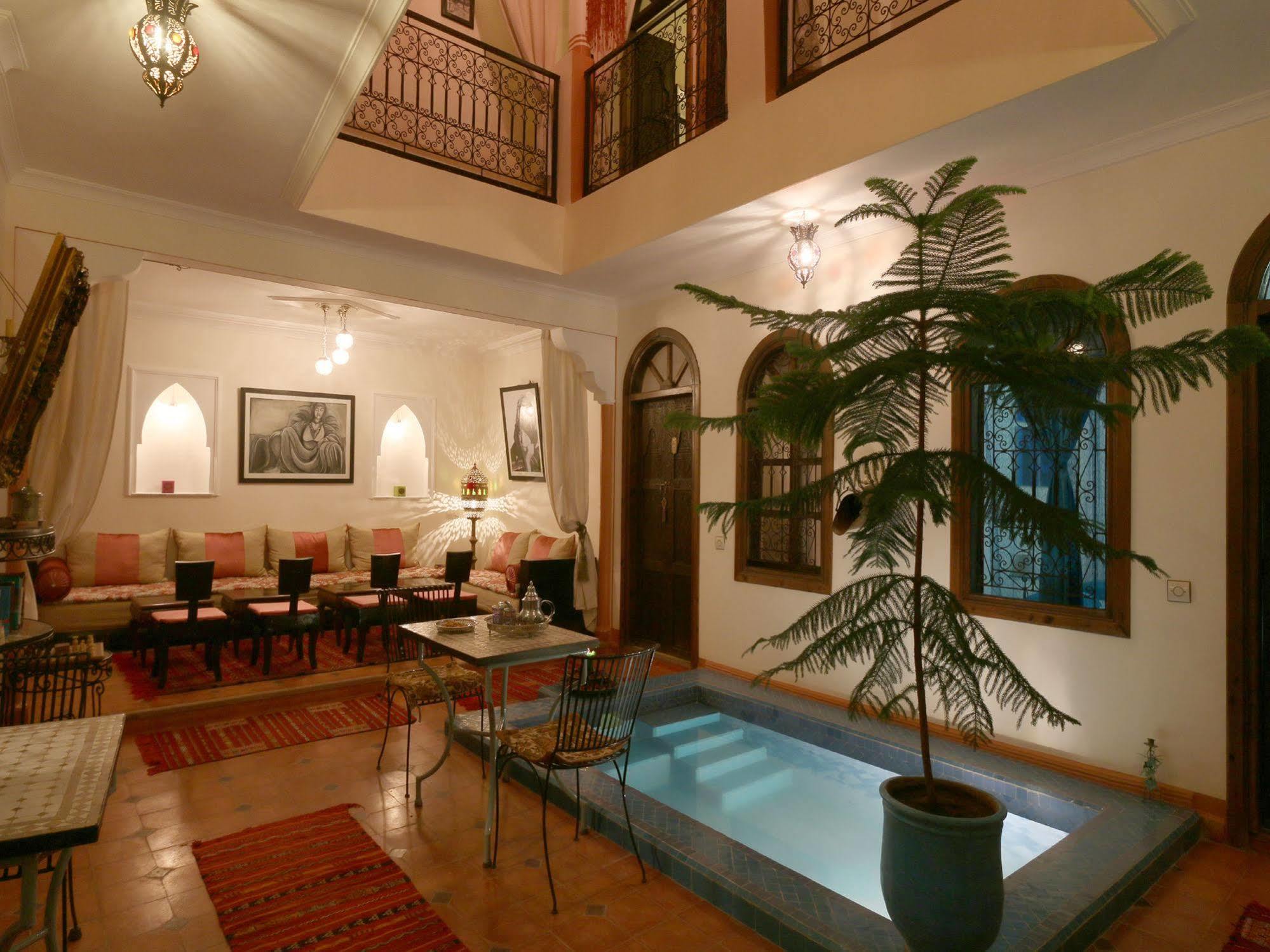 Riad De La Semaine Marakeş Dış mekan fotoğraf